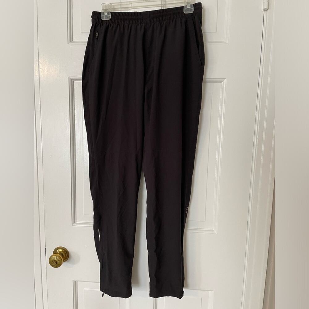 Tasc Performance Pants - Picture 2 of 6